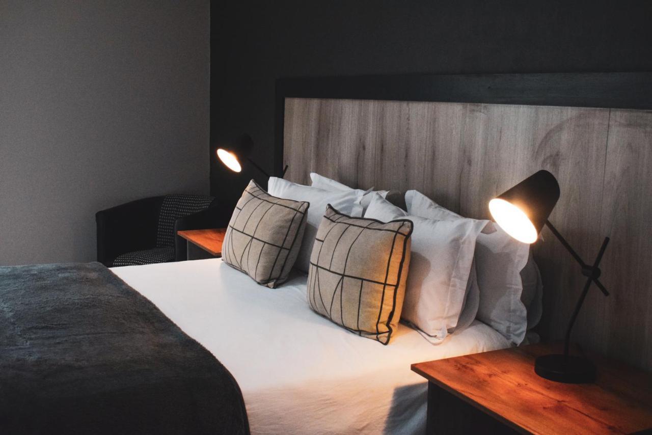Azaria Guesthouse 수웰런댐 외부 사진