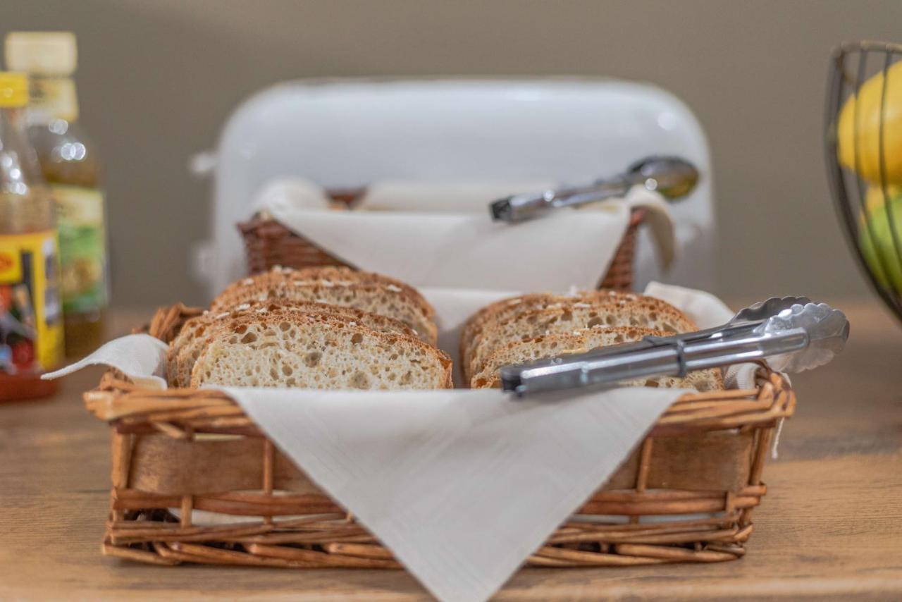 Azaria Guesthouse 수웰런댐 외부 사진